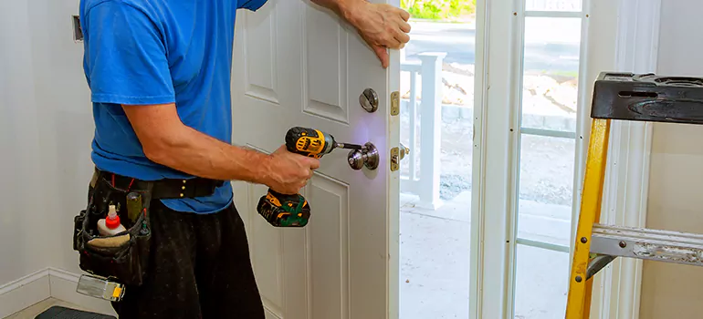 Car Door Lock Repair in Four Corners, FL