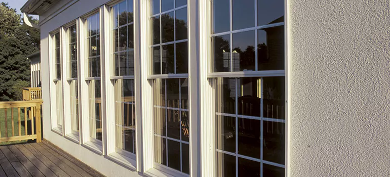 Home Window Glass Repair in Four Corners, FL