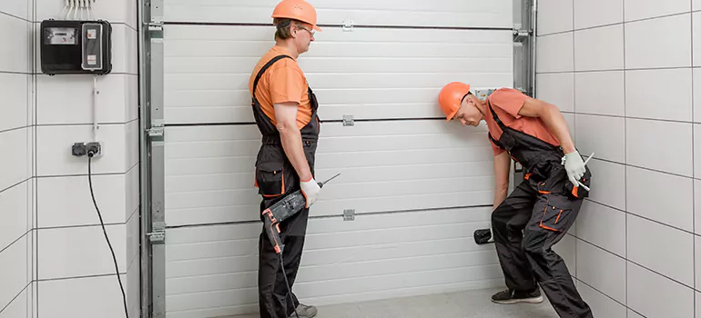 Secure Garage Door Repair in Four Corners, FL
