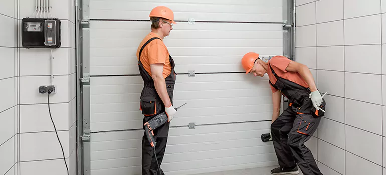 Garage Door Repair Company in Four Corners, FL